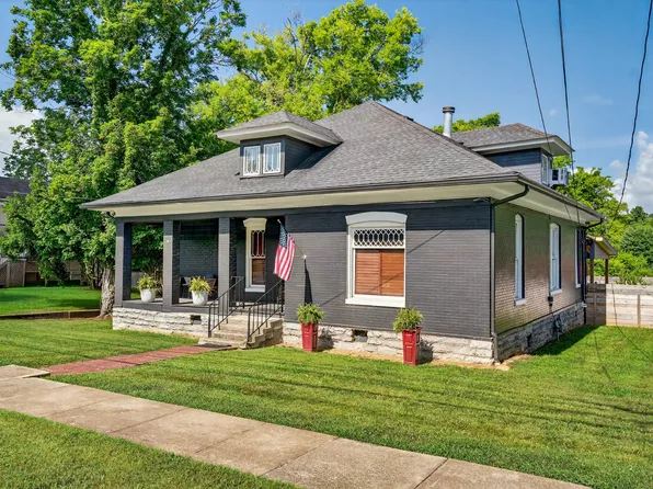 508 Lincoln Ave N, Fayetteville, TN 37334