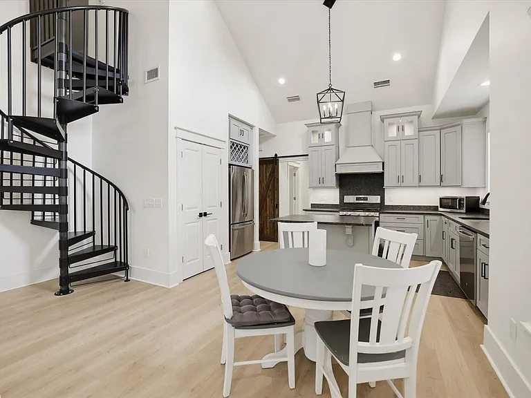 4052 Poets Trl — Photo 11