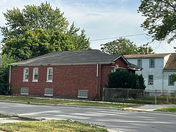 3rd image of 9201 S University Ave