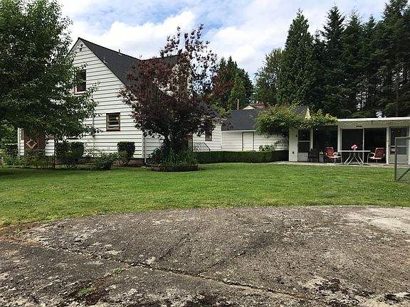 2nd image of 4277 SE Johnson Creek Blvd