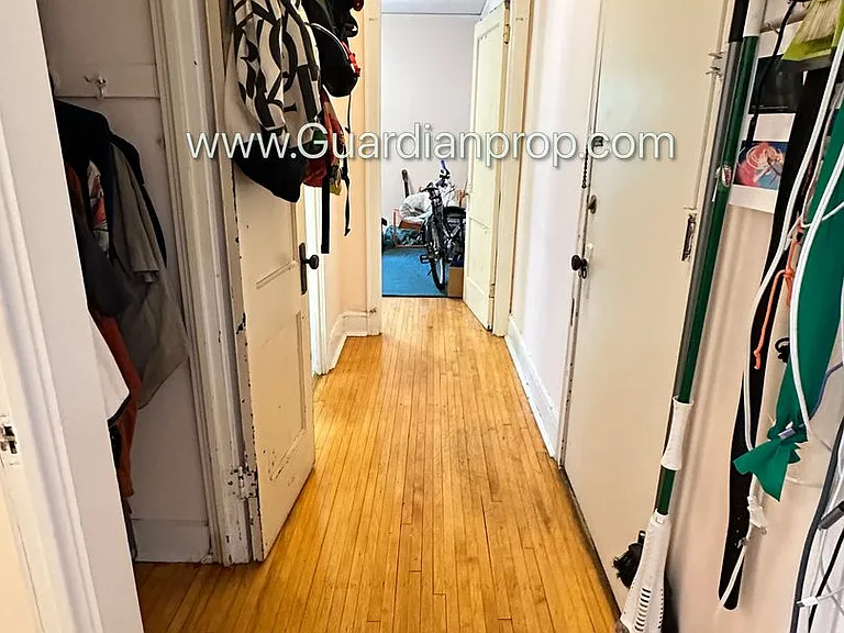 2876 Humboldt Ave S #202 — Photo 16
