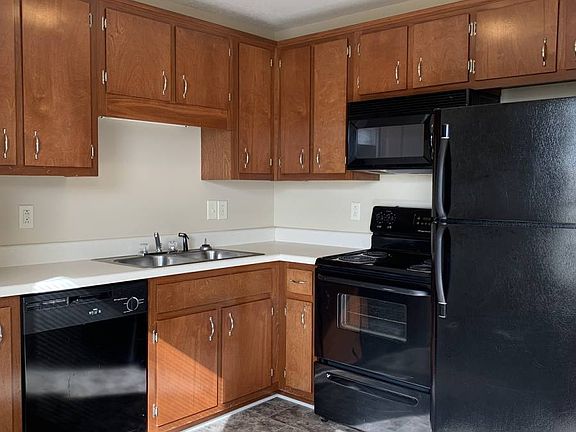 3rd image of 516A Patriot Park Ct
