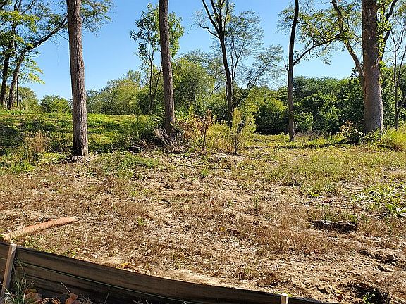 5th image of 502 Horse Trail Way