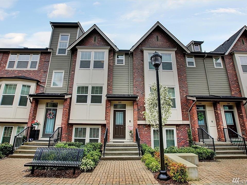 1st image of 1387 Brooklyn Walk NE #15.5