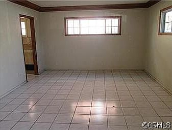 3rd image of 1725 Orizaba Ave