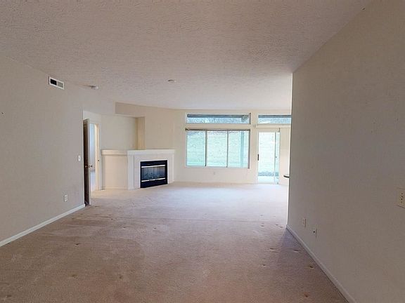 2nd image of 4319 Fontenay Dr