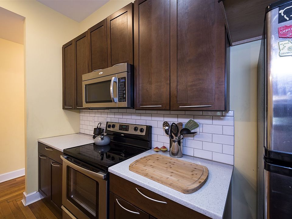 1st image of 2356 Park Ave Unit 1