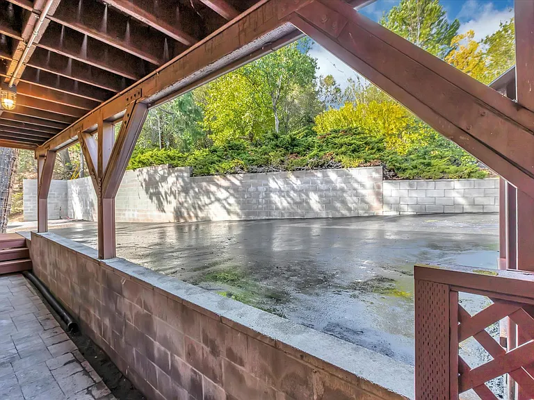 21050 Canyon View Dr — Photo 16