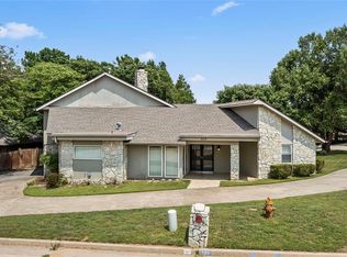 108 Goldsborough Rd, Midwest City, OK 73130