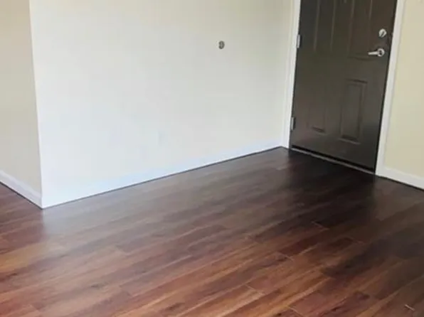 1005 Camelot Dr #1005, Atlanta, GA 30349