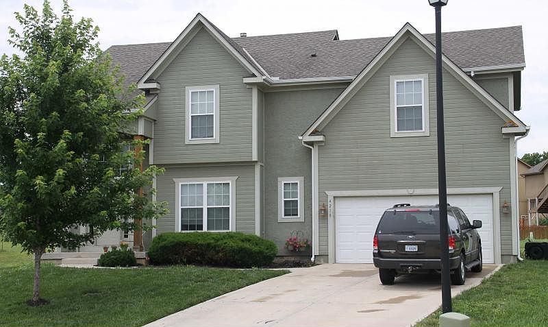 1st image of 4218 N 121st Ter