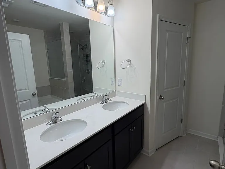 419 Trotters Ln — Photo 14