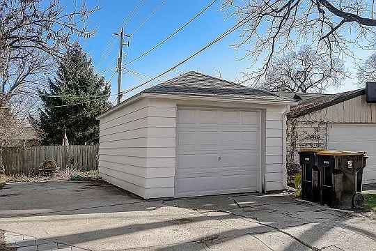 2 bed, 900 sqft, $1,400 — Photo 2