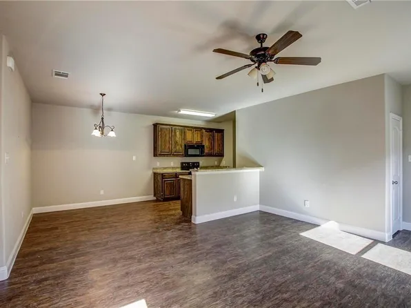 412 Canvas Ct, Crowley, TX 76036