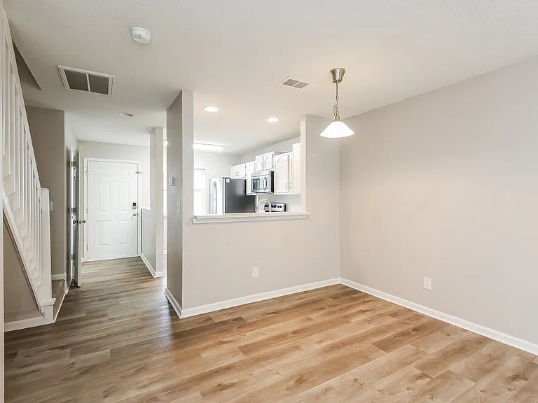 3204 Summercroft Ln — Photo 7