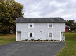 265 Countrie Dr #B, Christiansburg, VA 24073