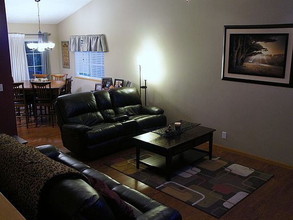 2nd image of 105 Vince Dr