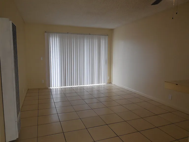 839 Gaviota Ave #F — Photo 12