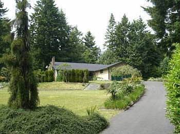 1st image of 625 Falcon Dr SE