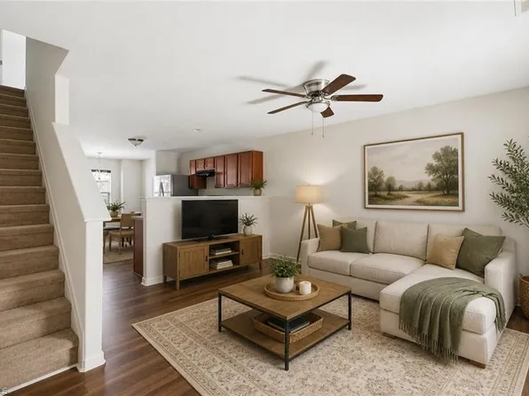 111 Swan Haven Ln, Greensboro, NC 27405