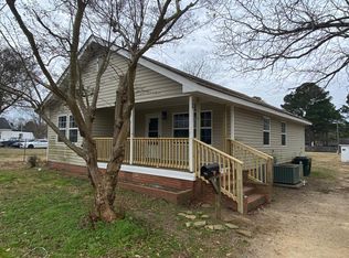 108 Holmes St, Erwin, NC 28339