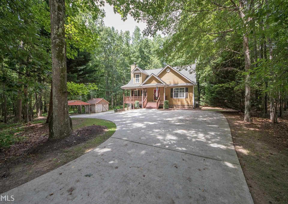 1st image of 180 Angela Dr