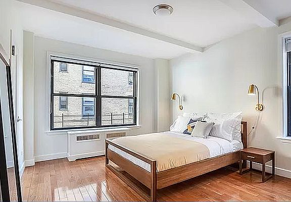 5th image of 414 W 54th St #5AB