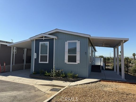 2nd image of 3444 Center St #61