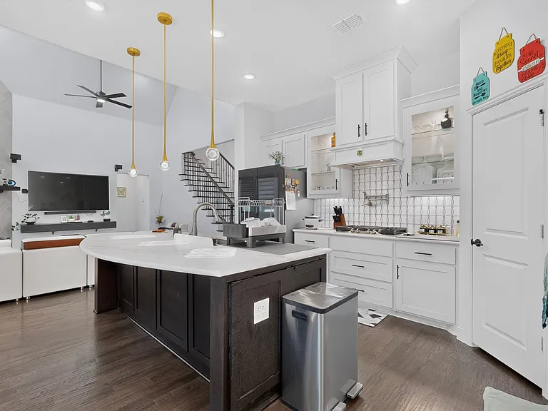 2905 Emerald Trace Dr — Photo 11