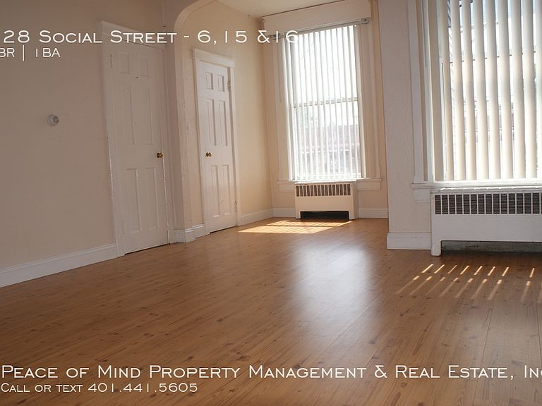 128 Social St Woonsocket, RI, 02895 Apartments for Rent Zillow