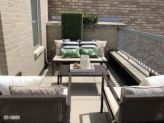 Sold by Citi Habitats | media 7