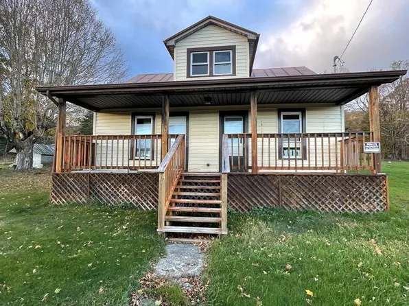 16738 Highlands Pkwy, Whitetop, VA 24292