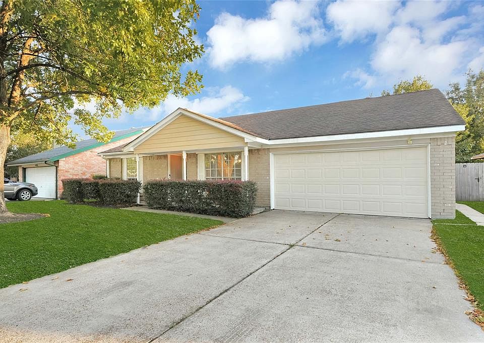 1st image of 905 Myrtle Creek Dr
