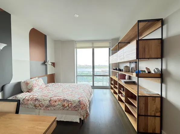 320 Adolphus Avenue image 7 of 22