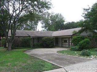 4914 El Presidio Dr, San Antonio, TX 78233