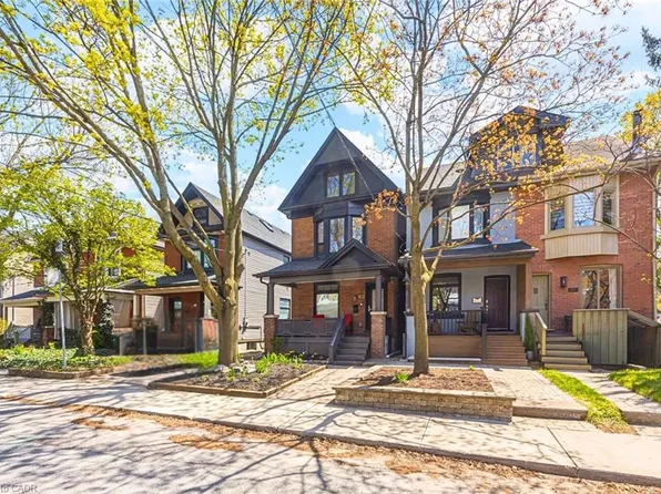 103 Harcourt Ave, Toronto, ON M4J 1J3