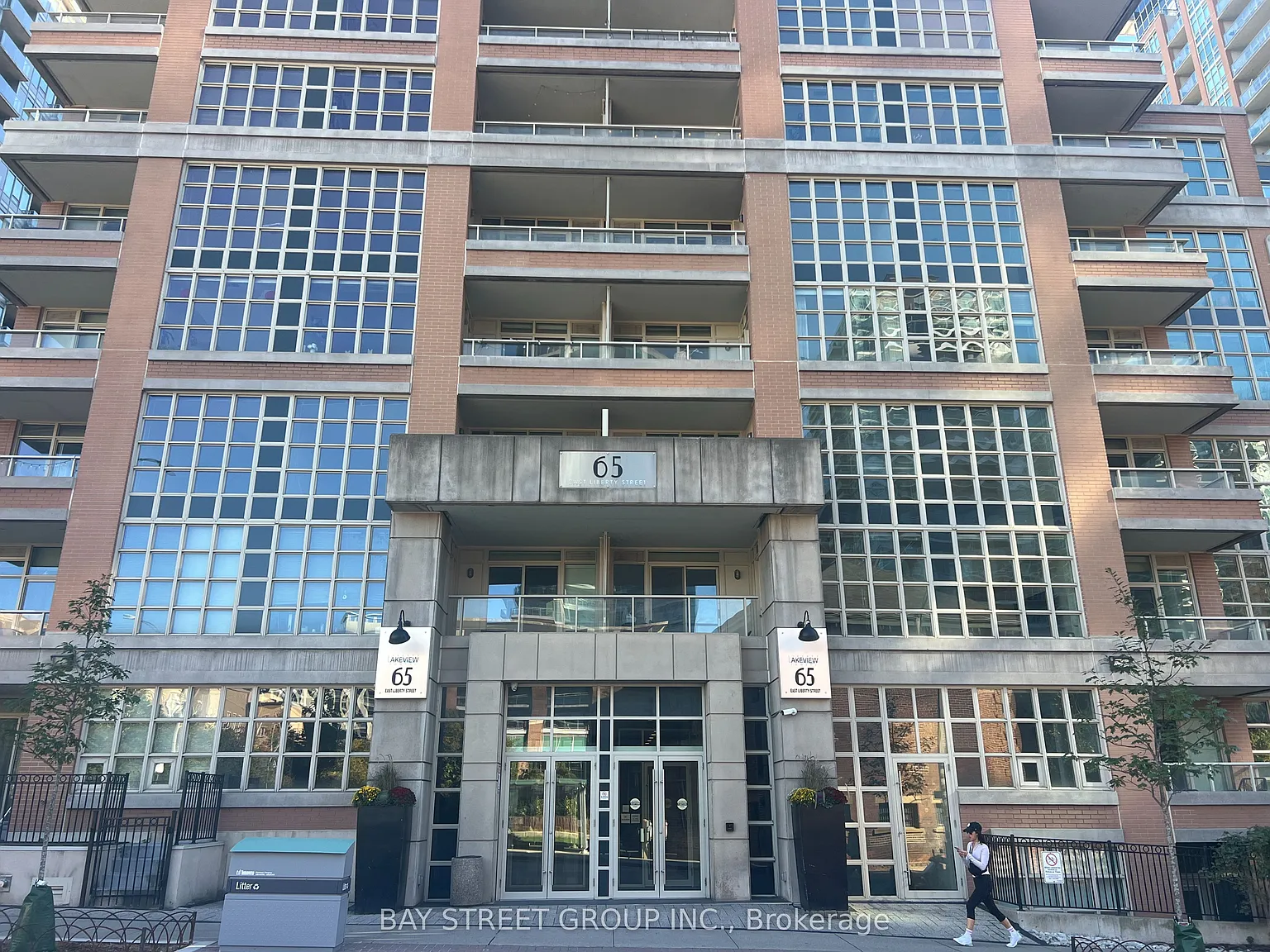 1 bed, $2,600 — Photo 3