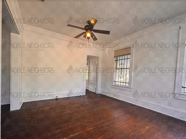 3728 Silver St — Photo 3