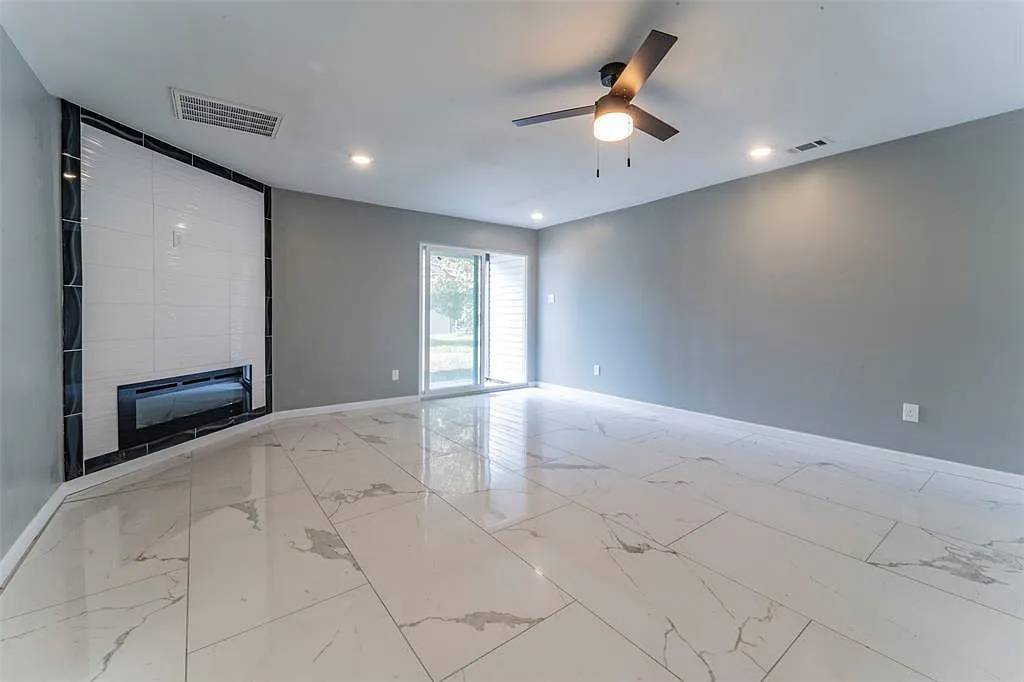 7 bed, 3900 sqft, $550 — Photo 4