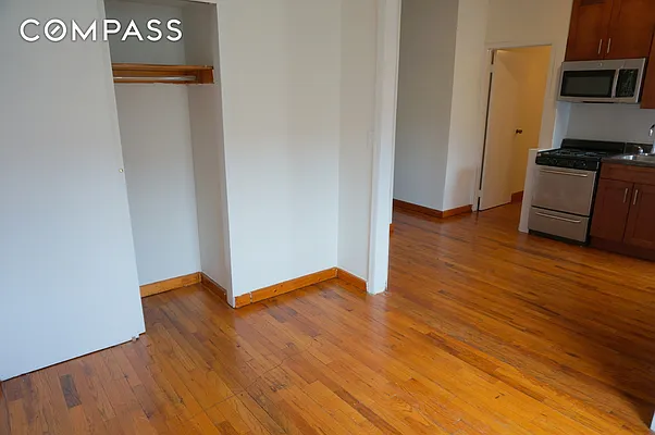 Rented by Compass | media 14