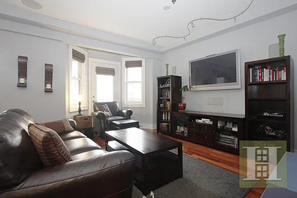 Sold by Halstead Property | media 1