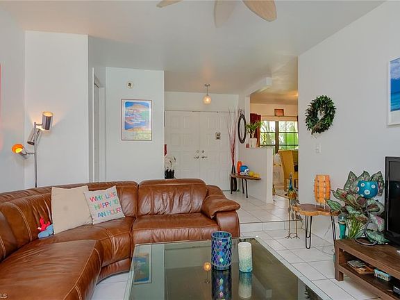 4th image of 1714 SE 9th Ter