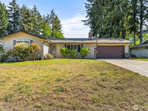 2708 Cambridge Drive, Steilacoom, WA 98388