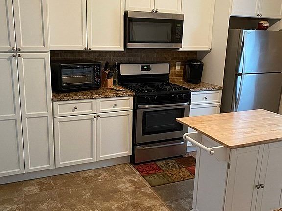 5th image of 3 S Lincoln St #2