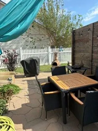 3 bed, 2000 sqft, $1,750 — Photo 4
