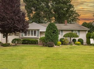 18 Cedar St, Edison, NJ 08820