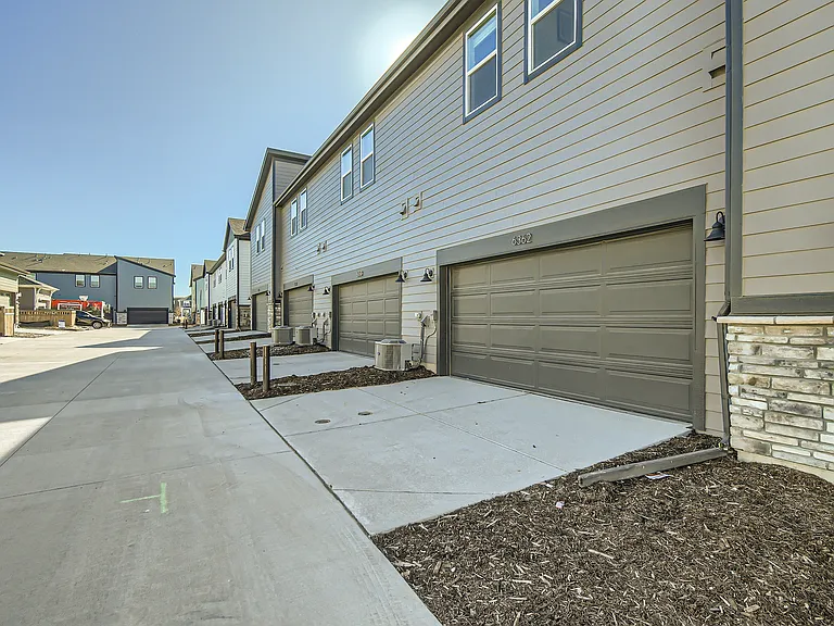 6362 N Lisbon St — Photo 27