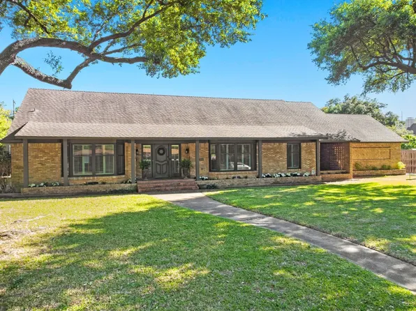 5140 Boca Raton Dr, Dallas, TX 75229