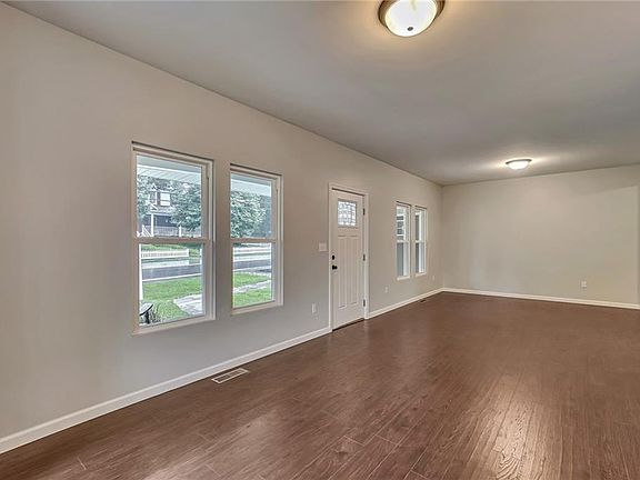 3rd image of 40 Highland Ave