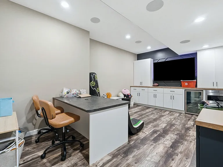 7621 Idlebrook Dr — Photo 16